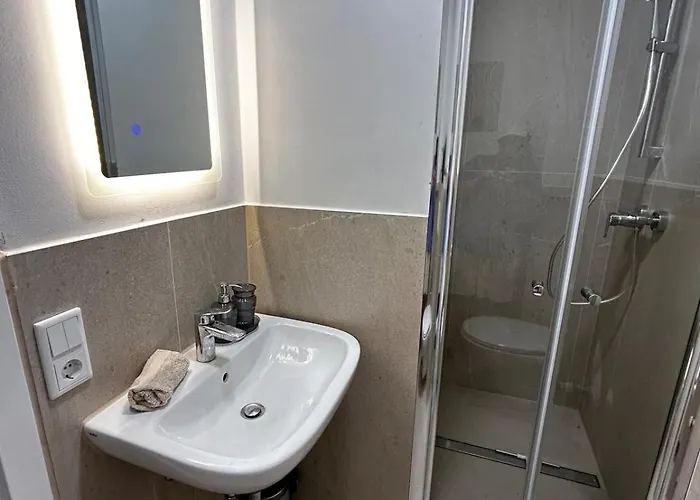 Perfekte 3 Fuer Monteure & Handwerker Mit Wlan Daire Ludwigshafen am Rhein